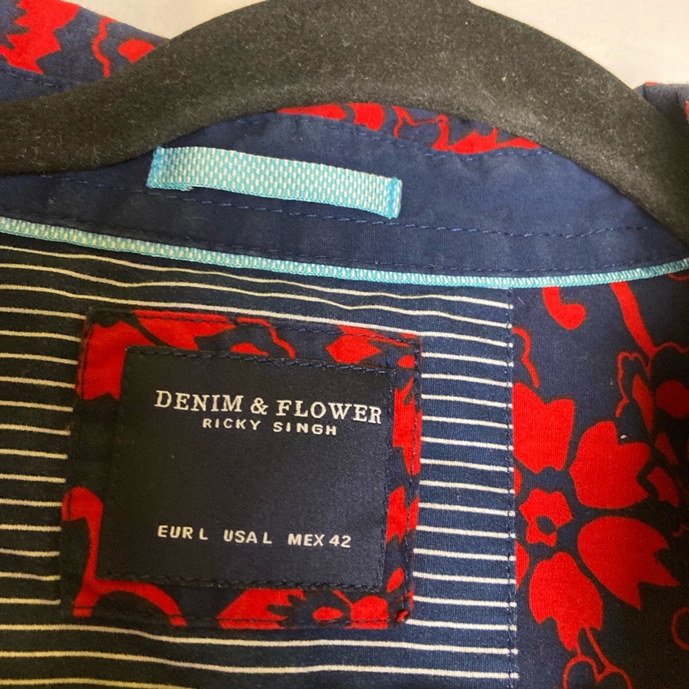 Denim & Flower Red Floral Button Down Shirt - Picture 6 of 10